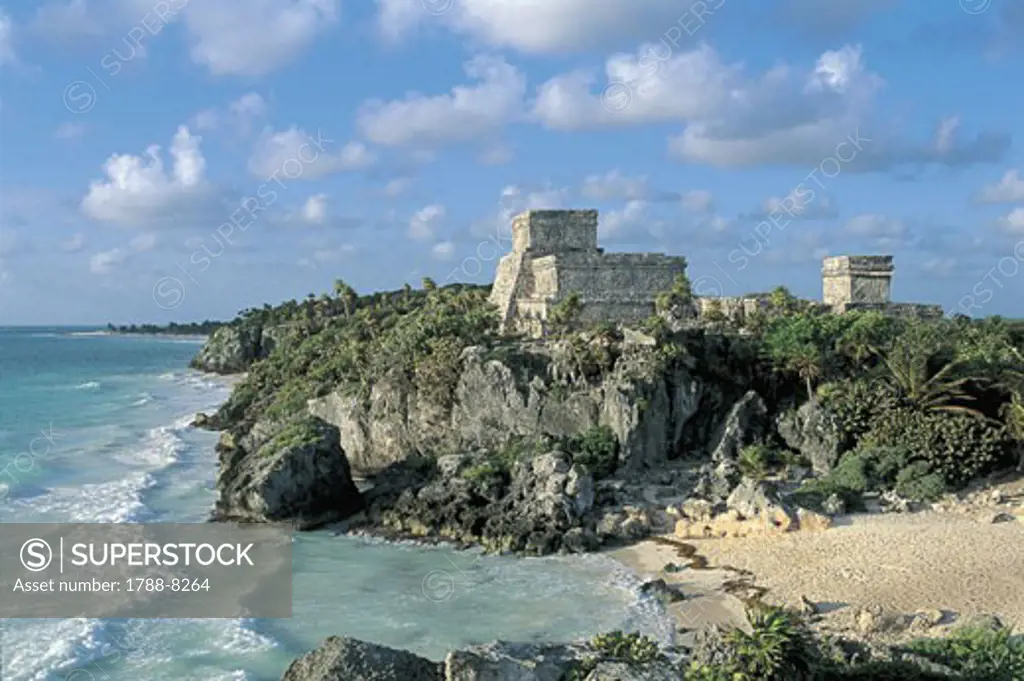 Old ruins of a castle on a cliff, El Castillo, Tulum, Quintana Roo, Mexico