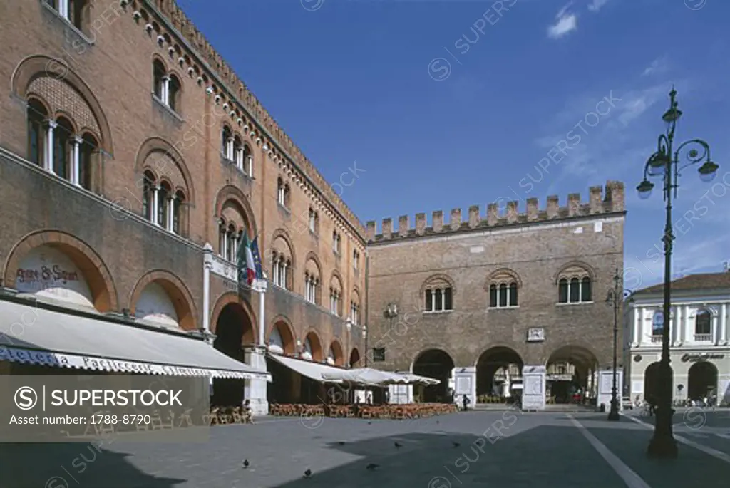 Group of people at a sidewalk cafe in front of a palace, Podesta Palace, Lords' Square, Treviso, Veneto, Italy