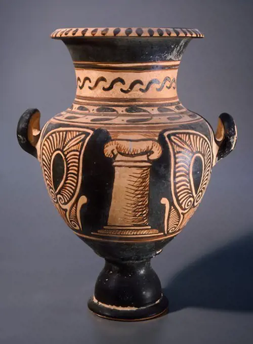 Stamnos by the Painter of Hesione. Red-figure pottery from Asciano (Tuscany). Etruscan Civilization, 4th Century BC.