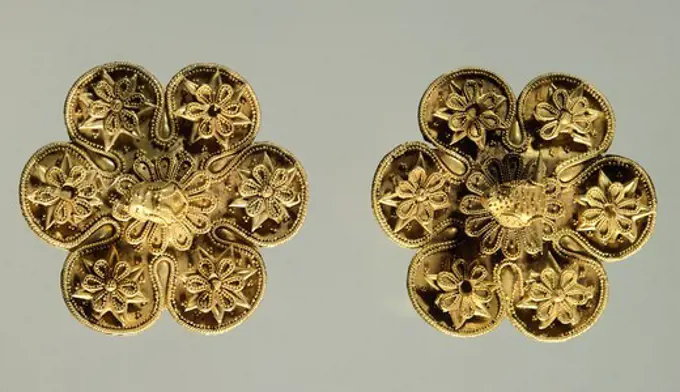 Gold rosette ornaments from Milos (Greece). Goldsmith art, Greek Civilization.