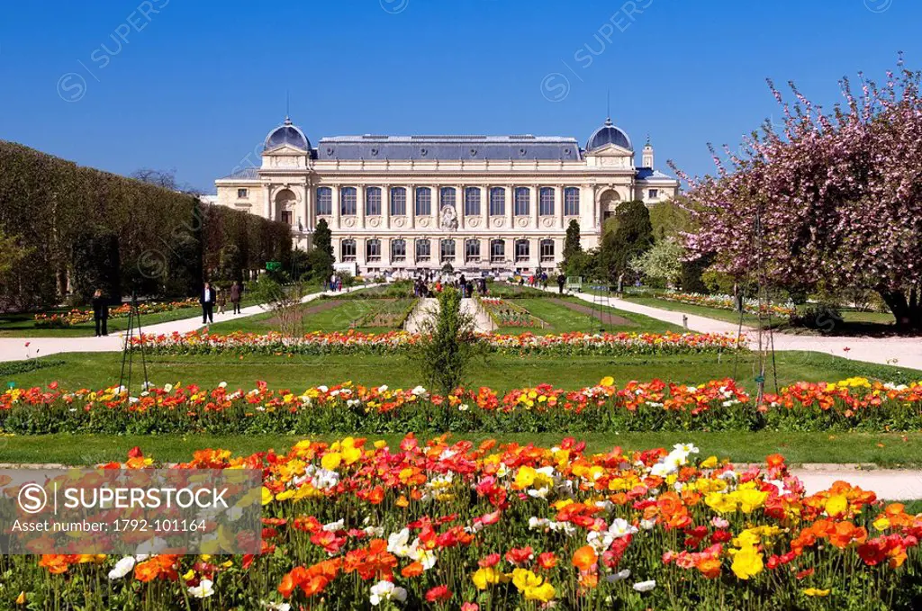 France, Paris, the Jardin des Plantes Plants Gardens and the Grande Galerie de l´Evolution Grand Gallery of the Evolution