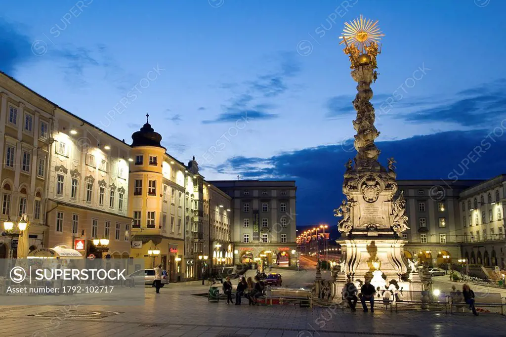 Austria, Linz, Hauptplatz, main square of the city and the baroque column of the Holy Trinity erected in 1723