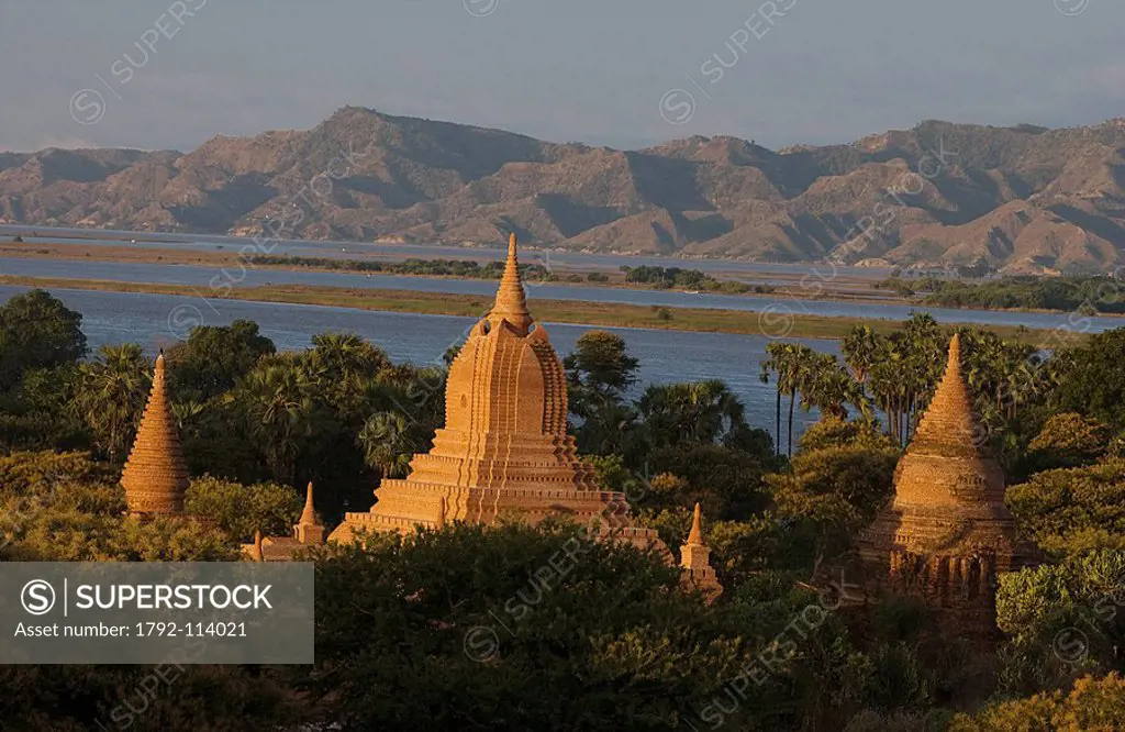 Myanmar Burma, Mandalay Division, Bagan, 13th century stupa of Mingalazedi Mingalar zedi Pagoda at daybreak, Irrawaddy River and Tangyi Taung Mounts i...