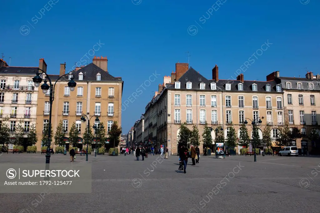 France, Ille et Vilaine, Rennes, Place de la Mairie Town hall square