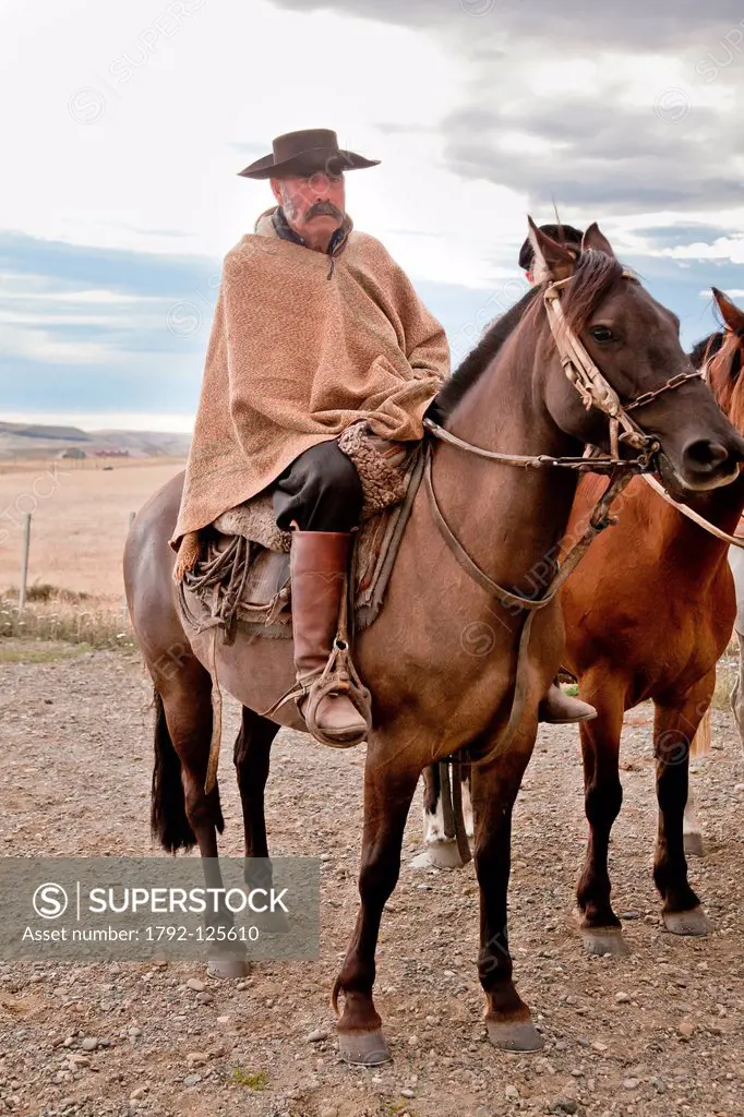 Argentina, Patagonia, Gauchos on horseback