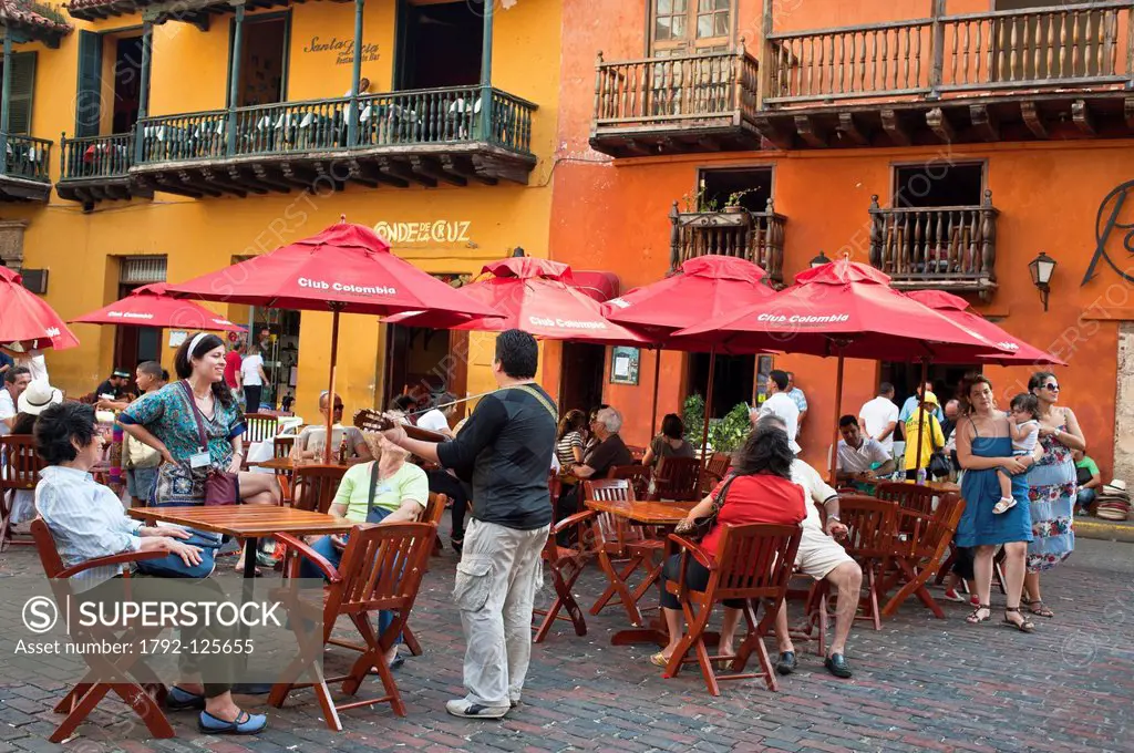 Colombia, Bolivar Department, Cartagena, listed as World Heritage by UNESCO, historical quarter, the old town, cafe terrace on Plaza de Santo Domingo