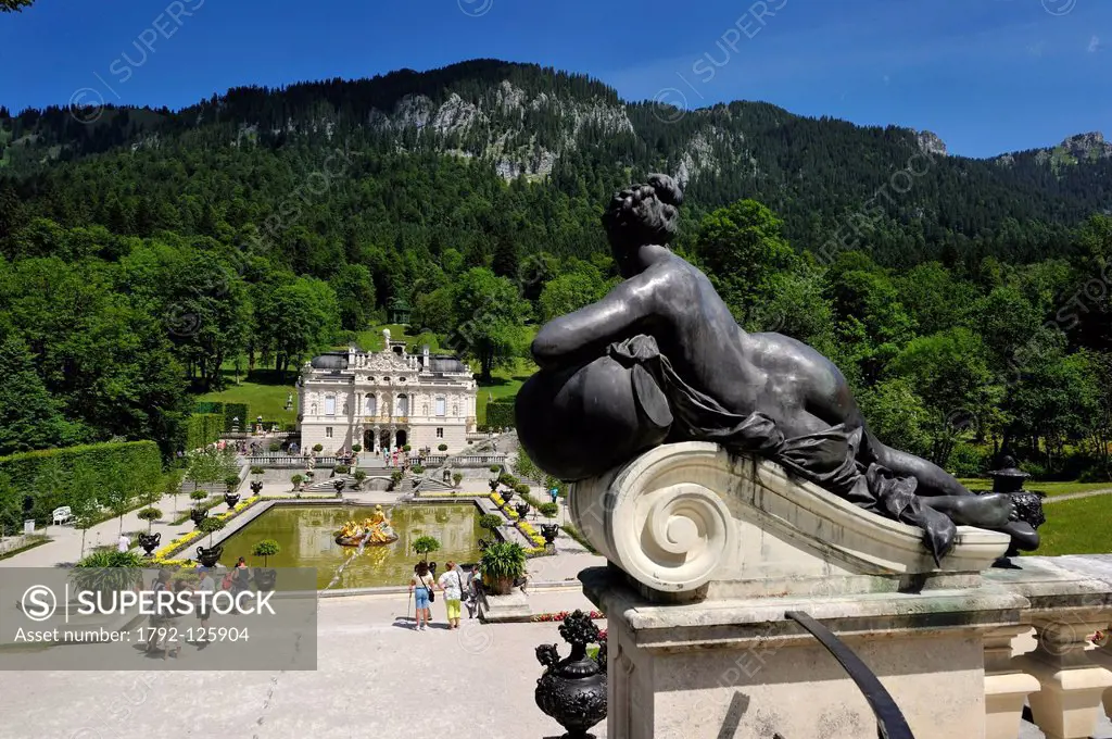 Germany, Bavaria, Graswangtal, Linderhof castle, built from 1874 to 1878 he belonged to King Ludwig II of Bavaria, the Park