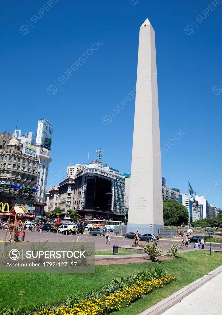 Argentina, Buenos Aires, the 1936 Obelisk 67m, 9 de Julio Avenue