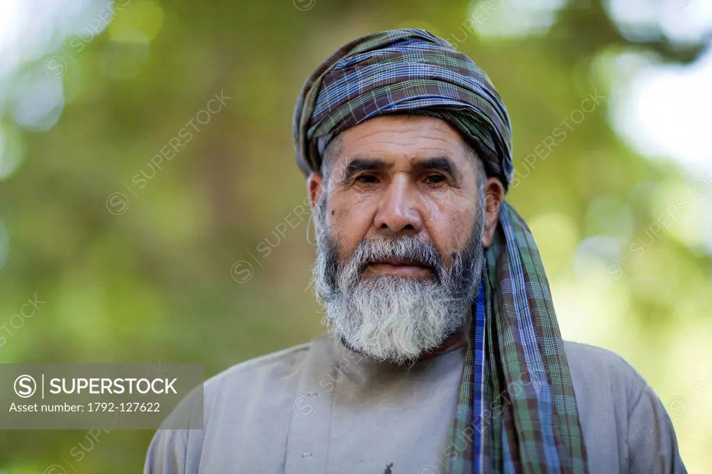 Afghanistan, Balkh province, Balkh, portrait of a man with white beard and turban