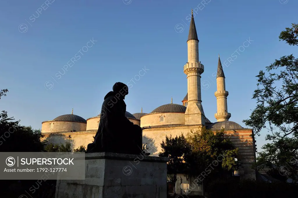 Turkey, East Thrace, Marmara Region, Edirne, Old Mosque Eski Cami with Ottoman Style by darchitect Sinan, listed as World Heritage by UNESCO