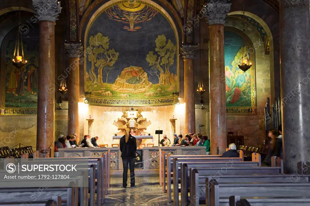 Israel, Jerusalem, holy city, old town, inside the Agony Church or Church of All Nations at the bottom of the Mount of Olives