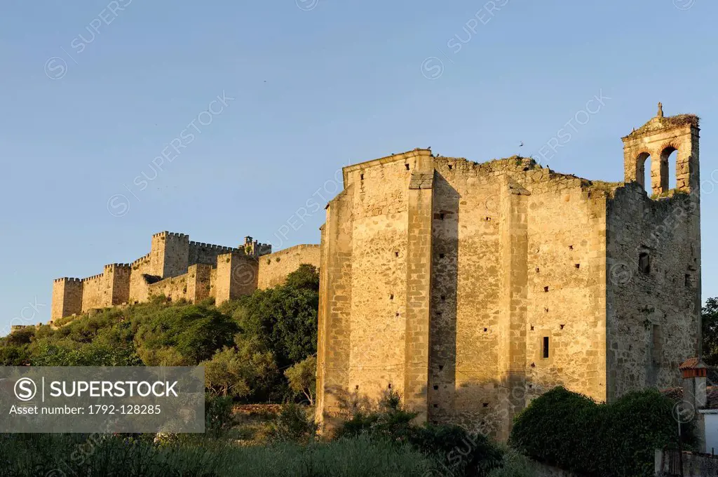 Spain, Extremadura, Trujillo, church before the walls of the castle built in the 10th century on the hills above the city