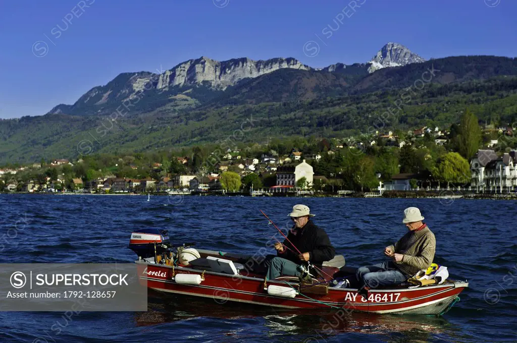 France, Haute Savoie, Le Chablais, Leman lake, Evian les Bains, fisher man