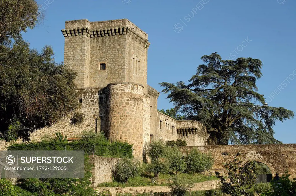 Spain, Extremadura, Jarandilla de la Vera, medieval castle of the 15th century was the home of Carlos V and transformed now into a Parador of Tourism