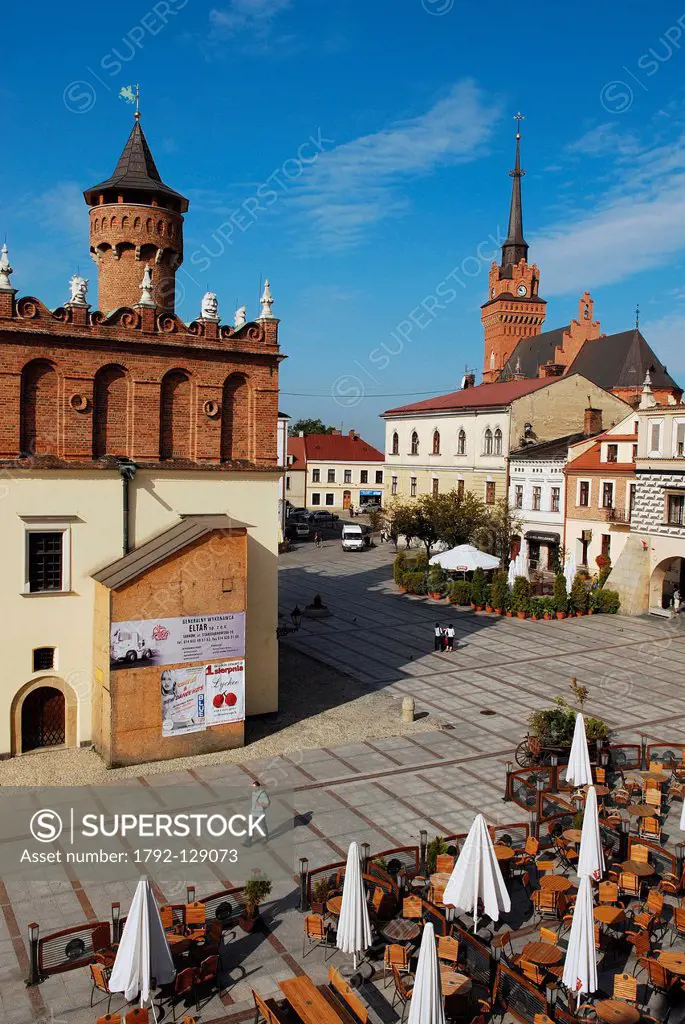 Poland, Lesser Poland region, Tarnow, market square Rynek, the town hall and in the background the cathedral, seen from U Jana Hotel