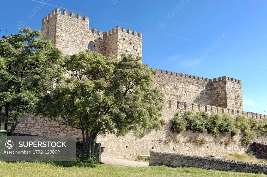 Spain, Extremadura, Trujillo, Trujllo castle built in the 10th Century villa, walkway at the foot of the walls