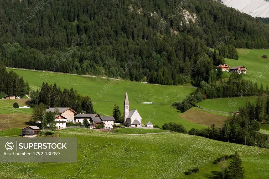 Italy, Trentino_Alto Adige, autonomous province of Bolzano, Dolomites, Val di Funes Funes valley, Santa Maddalena