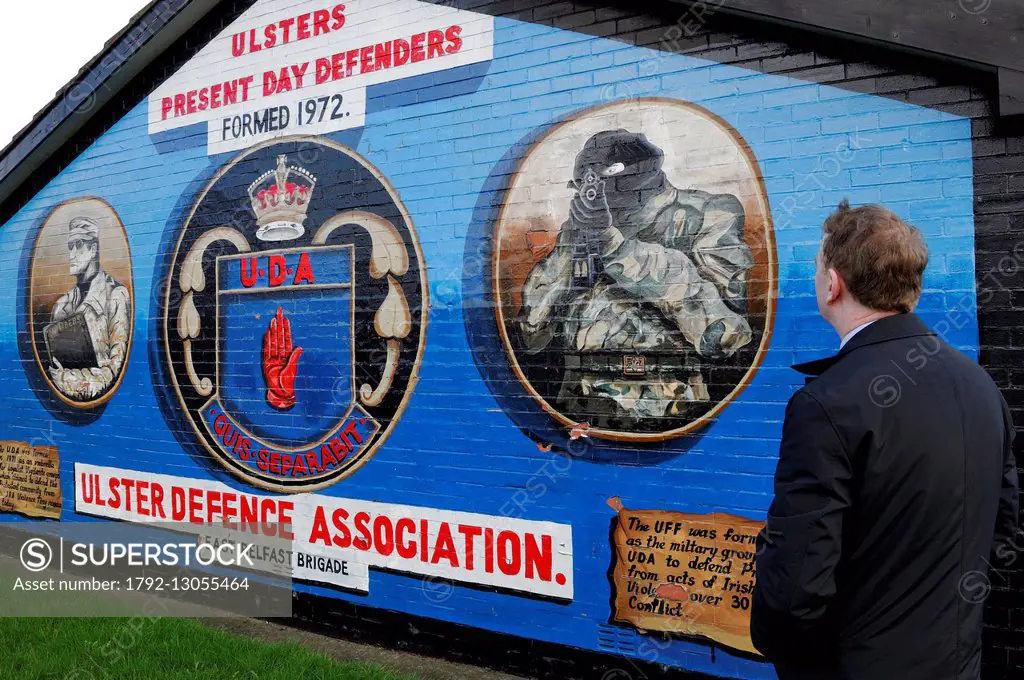 United Kingdom, Northern Ireland, East Belfast, protestant loyalist districts of Newtownards road, political wall paintings to the glory of Loyalist m...