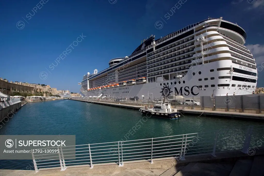 Malta, Valletta, MSC Splendida cruise ship in the harbour
