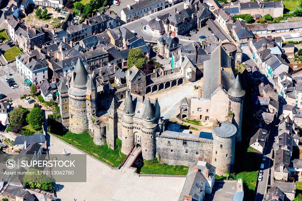 France, Ille et Vilaine, Vitre, Vitre castle (aerial view)