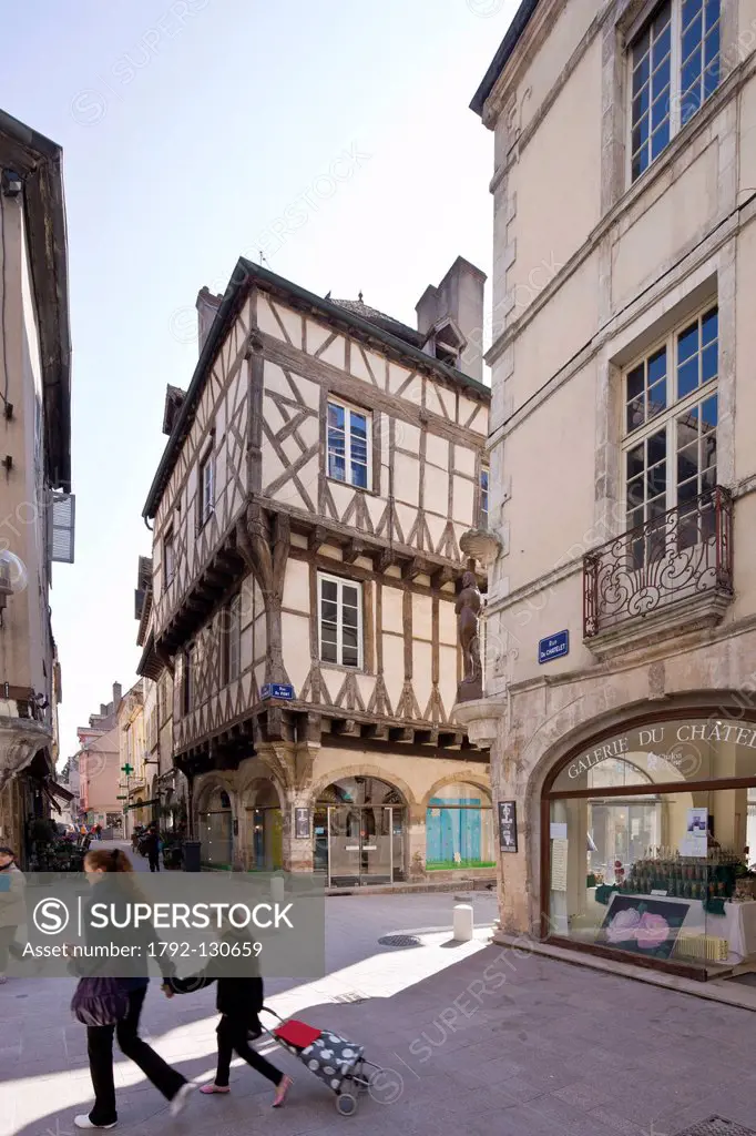 France, Saone et Loire, Chalon sur Saone, timbered house in Rue St Vincent