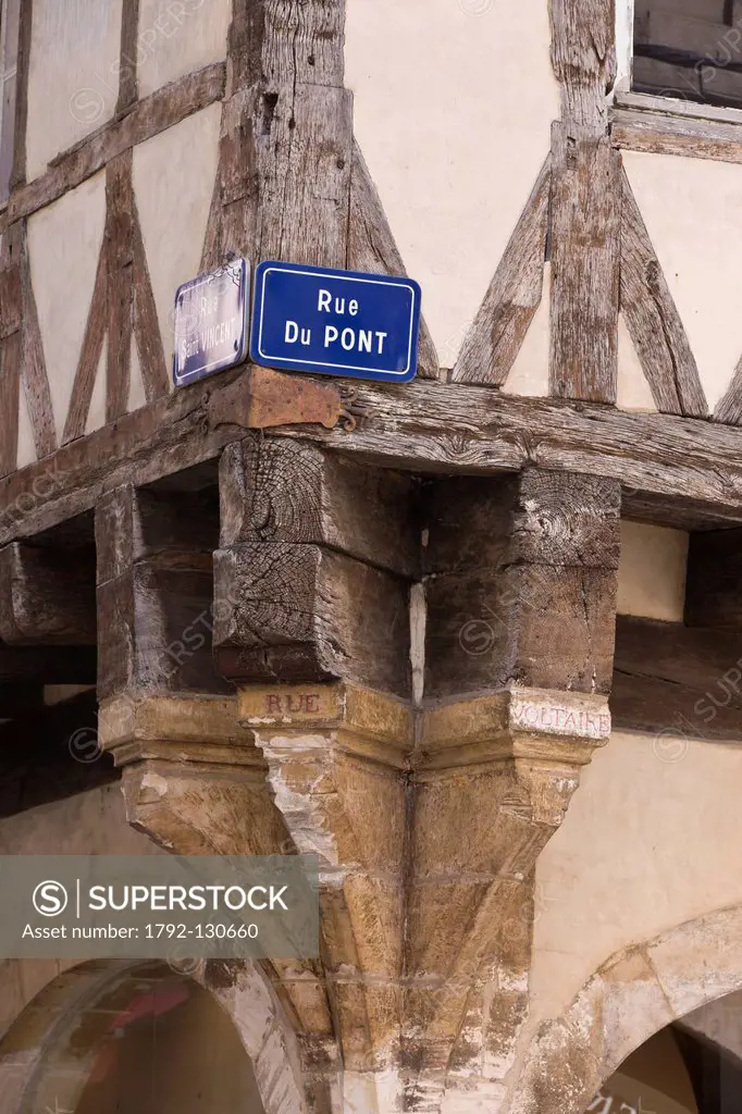 France, Saone et Loire, Chalon sur Saone, detail of timbered house in Rue St Vincent