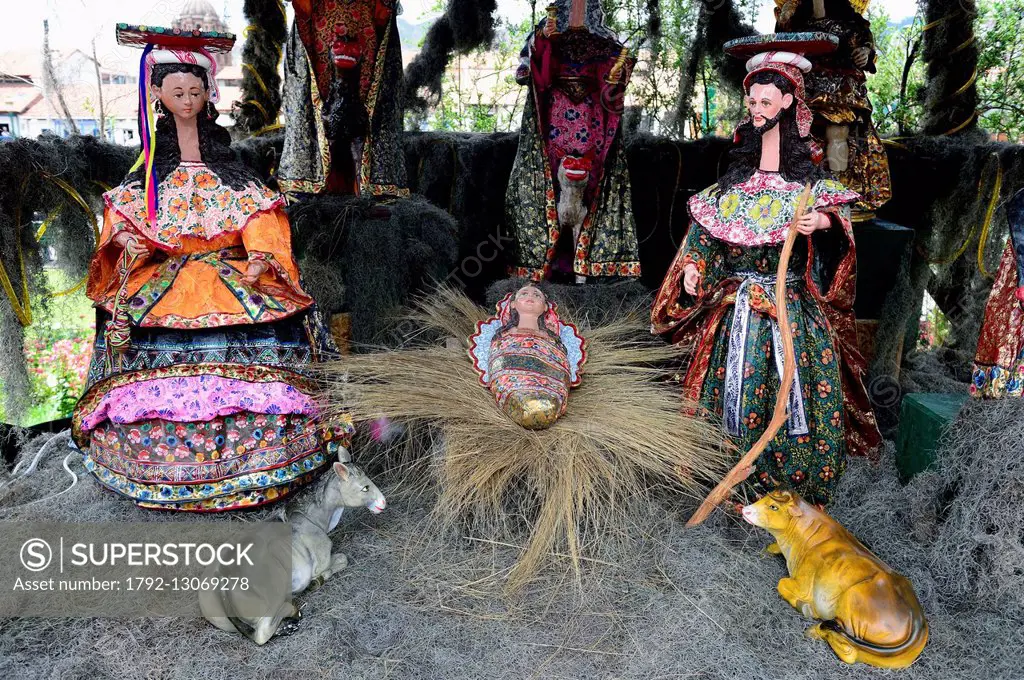 Peru, Cuzco province, Cuzco, christmas market, Santurantikuy, fair of Christmas crib figures, Biblical figurines