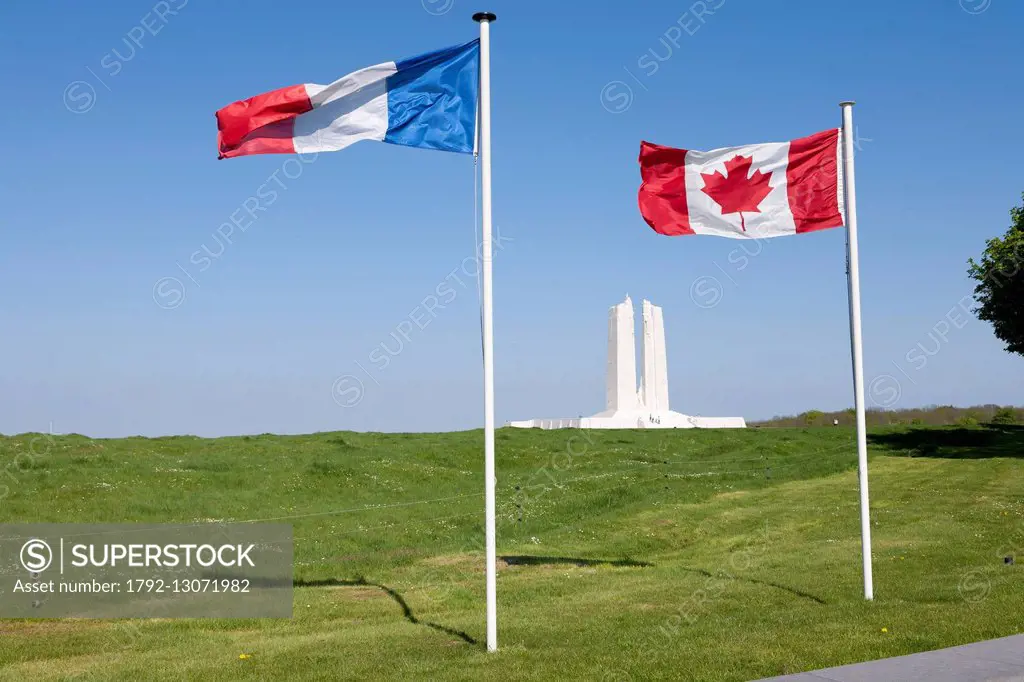 France, Pas de Calais, Givenchy en Gohelle, Vimy Memorial in tribute to Canadian soldiers fallen in 1917 during the Battle of Vimy Ridge