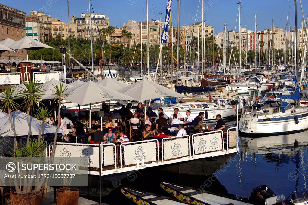 Spain, Catalonia, Barcelona, Marina Port Vell, floating bar Luz de Gas Port Vell
