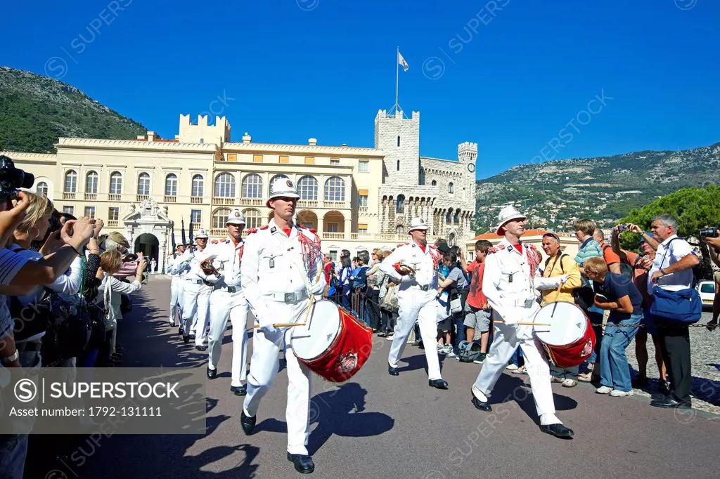 Principality of Monaco, Monaco, the Carabinieri Corps of HSH Prince, the changing of the guard in place of the royal palace