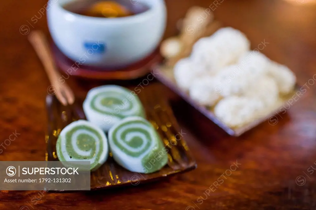 South Korea, Seoul, Insadong district, tteok, Korean rice cakes made with glutinous rice flour on the table of a tearoom