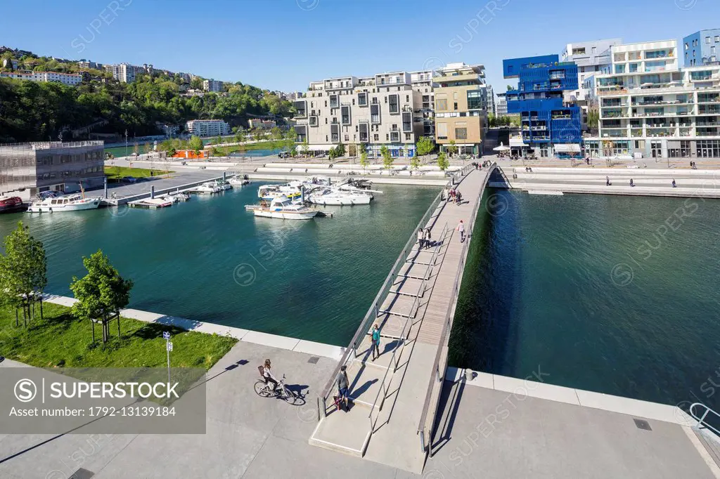 France, Rhone, Lyon, La Confluence new district in the South of the Presqu'ile (Peninsula), residential buildings quai Arles Dufour in front of the pl...