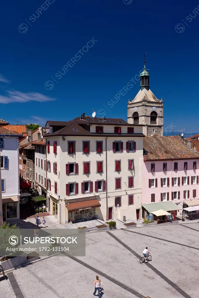 France, Haute Savoie, Le Chablais, Evian, pedestrian streets of downtown