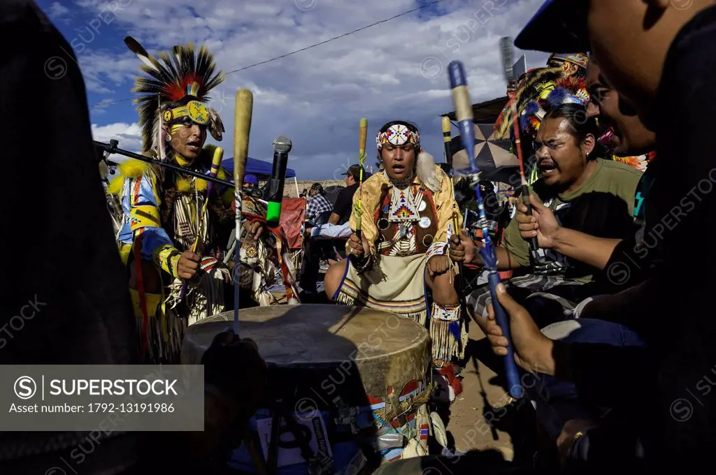 United States, Arizona, Window Rock, Festival Navajo Nation Fair, young navajos wearing ceremonial clothes (regalia) during a traditional song
