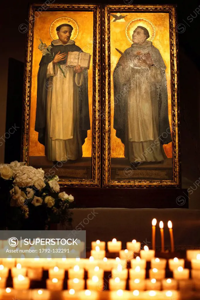 Italy, Puglia, Bari, paintings of St Dominic de Guzman and St Thomas Aquinas in the interior of the basilica of San Nicola