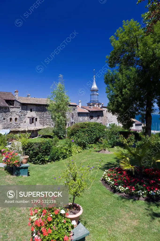 France, Haute Savoie, Le Chablais, Yvoire, labeled Les Plus Beaux Villages de France the Most Beautiful Villages of France, Lake Geneva and the onion ...
