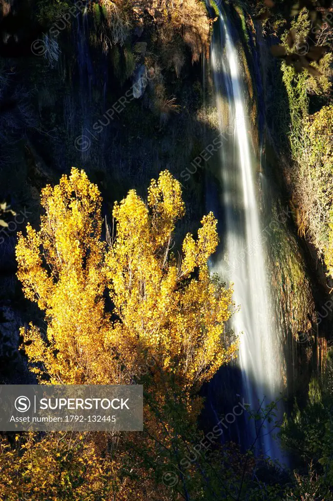 France, Var, Verdon Regional Natural Park, Sillans la Cascade, Bresque River and waterfall