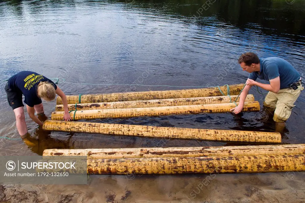 Sweden, Central area, Varmland County, timber raft boat on Klaralven river between villages of Stollet and Ederback, building the timber boat at Stoll...