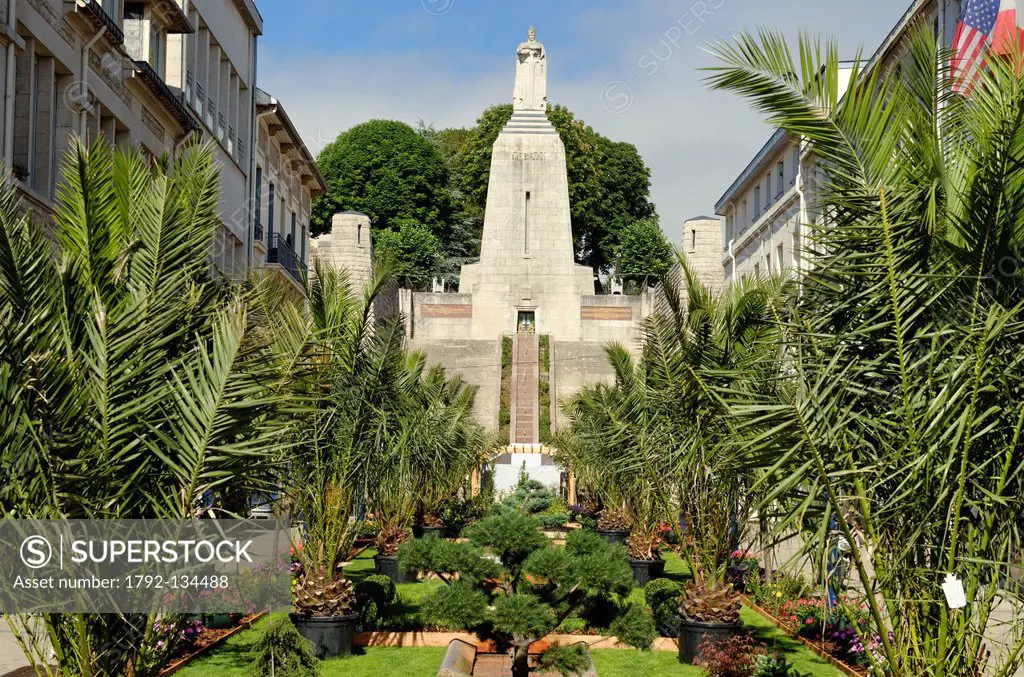 France, Meuse, Verdun, downtown turned into a garden at the foot of the Monument of Victory on the occasion of the annual manifastation called Verdun ...