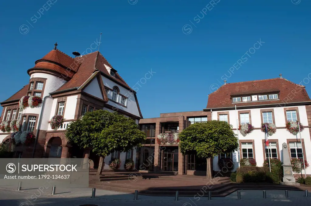France, Bas Rhin, Lingolsheim, City Hall