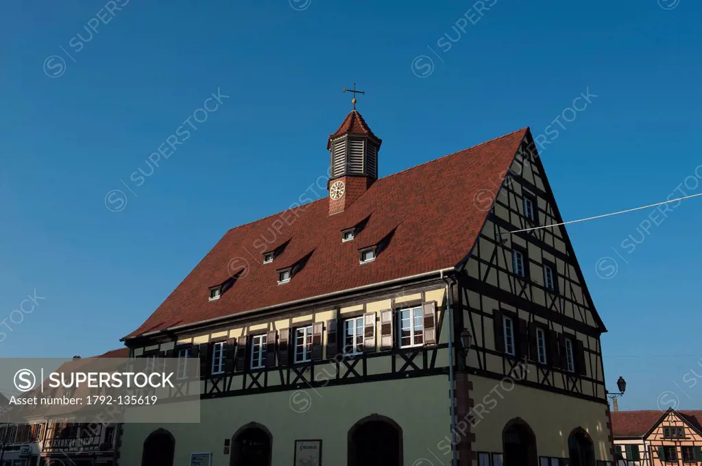 France, Bas Rhin, Bischwiller, Musee de la Laub, museum in an ancient town house built in 1665, presenting collections dedicated to the local history,...