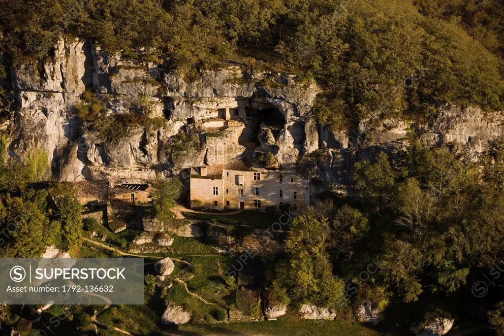 France, Dordogne, Valley of the Vezere, Perigord Black, Tursac, House With Reynac, Aerial view