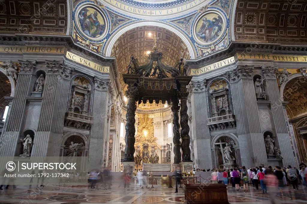 Italy, Latium, Rome, Vatican City listed as World Heritage by UNESCO, Basilica San Pietro St. Peter´s Basilica, the altar with Bernini´s baldacchino