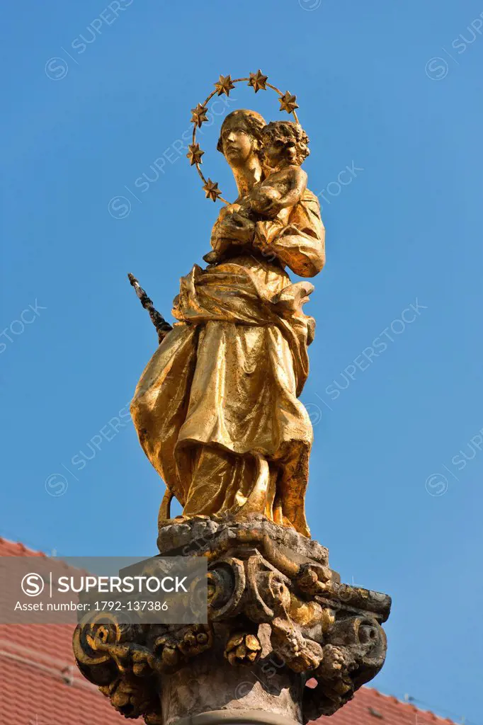 Slovenia, Lower Styria Region, Ptuj, town on the Drava River banks, the statue Plague Pillar in Minoritski Trg Square