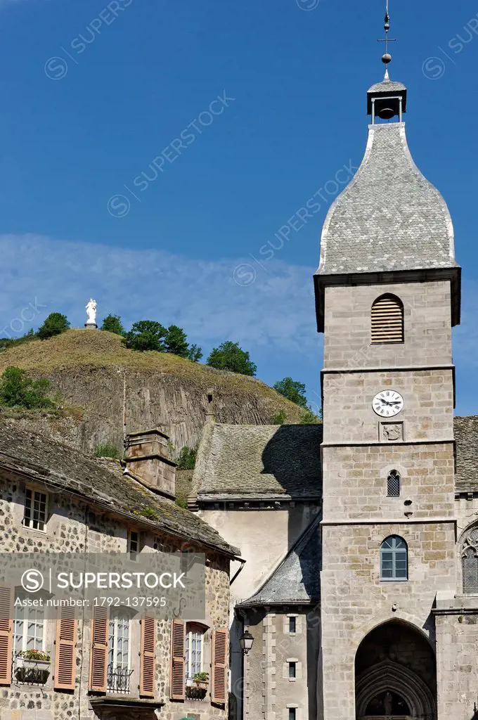 France, Cantal, Parc Naturel Regional des Volcans d´Auvergne Natural Regional Park of Auvergne Volcanoes, Murat, Old City, Church of Our Lady of Olive...