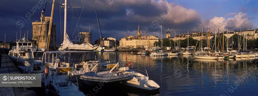 France, Charente Maritime, La Rochelle, Le Vieux Port, the tower of St. Nicolas, the tower of the chain and the tower of the Lantern