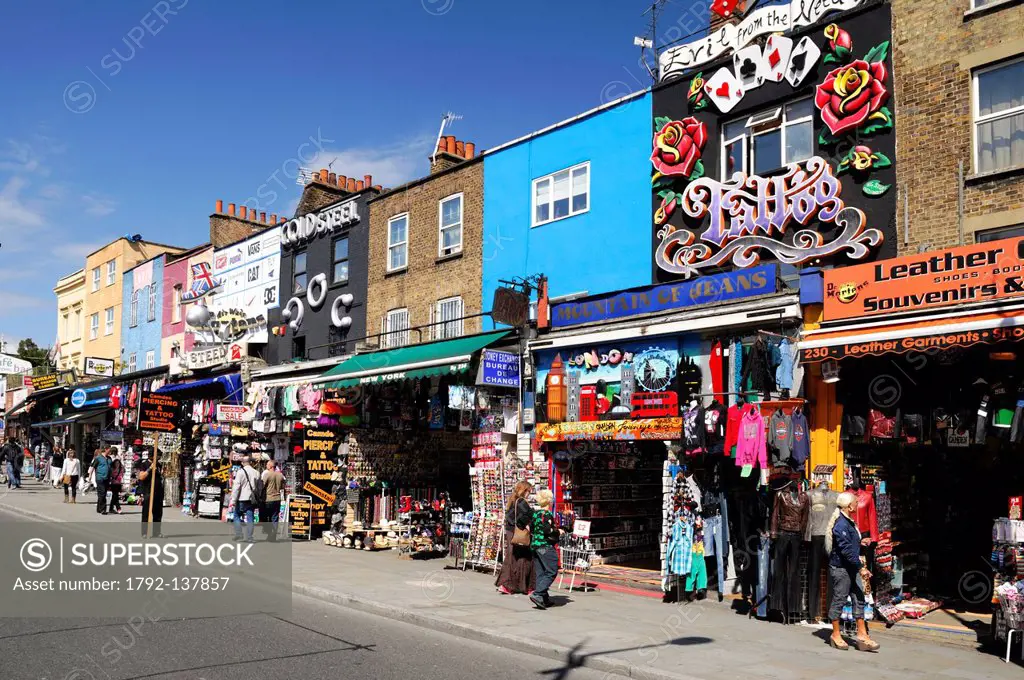 United Kingdom, London, Camden, walkers at the trendy stores of Camden Market