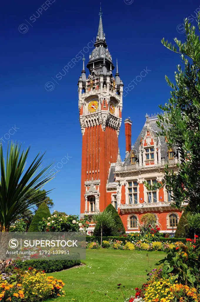 France, Pas_de_Calais, Calais, city hall of Calais topped by it´s Belfry listed as World Heritage by UNESCO
