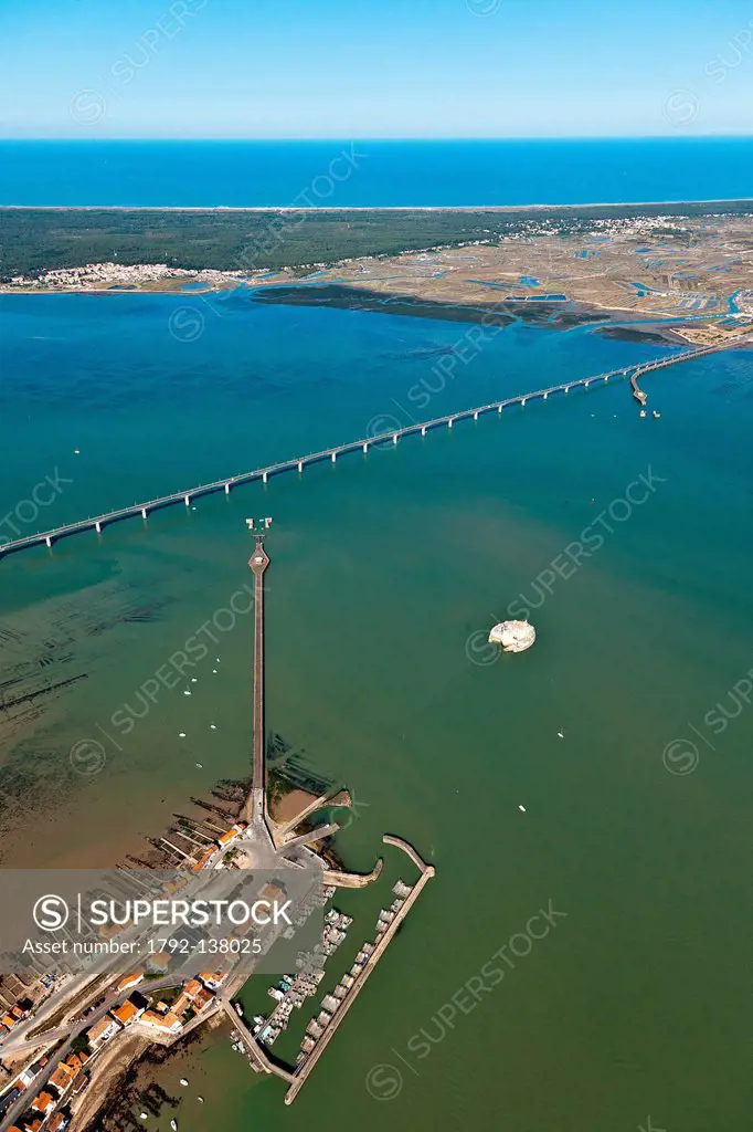 France, Charente Maritime, Bourcefranc le Chapus, Pointe du Chapus, Fort Louvois and Oleron bridge aerial view
