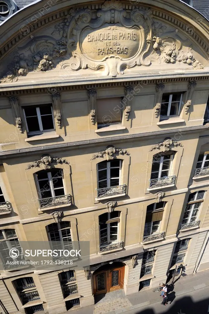 France, Paris, rue d´Antin and Avenue de l´opera crossing, former building of the Bank of Paris and the Netherlands